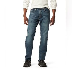 Signature by Levi Strauss Men's Straight Fit Denim Jeans